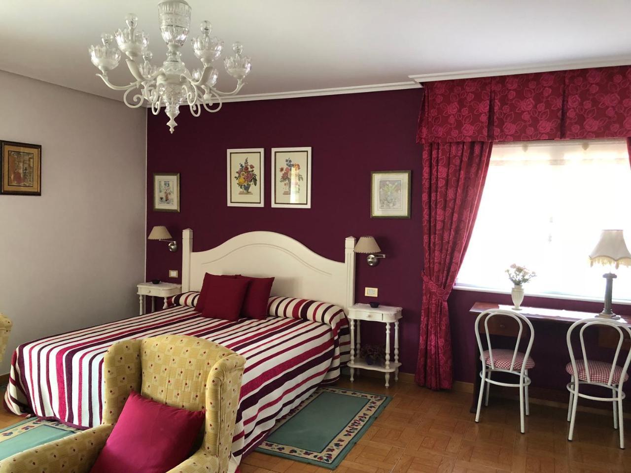 Rosal Hostal Juan מראה חיצוני תמונה
